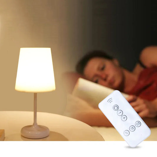 Lampe de Bureau LED Tactile à Intensité Variable - Transformez votre espace avec une lumière douce et apaisante.
